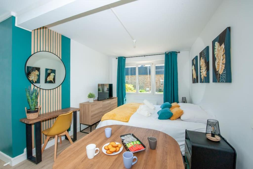 Appartement Proche Gare Routiere Fougeres Exterior photo